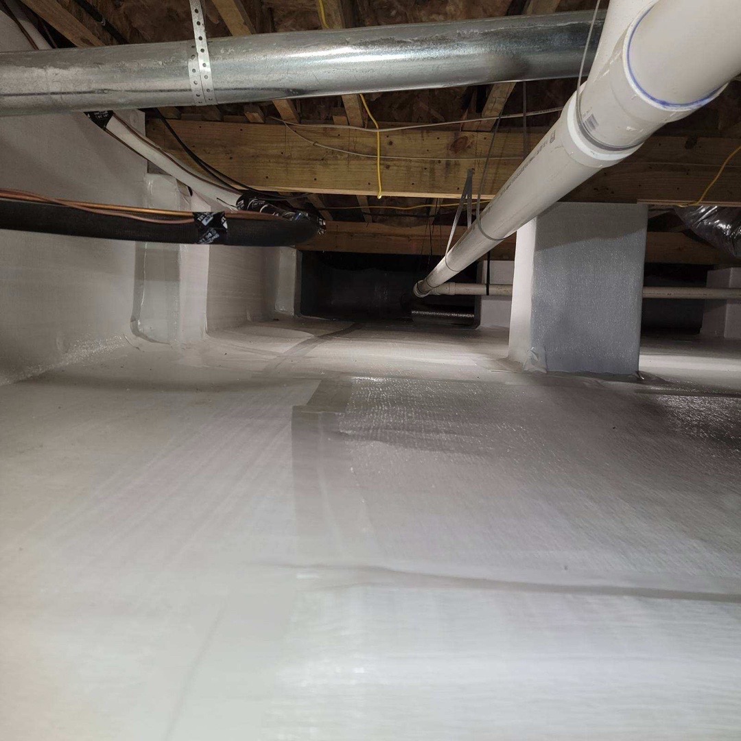 Fully encapsulated crawlspace with vapor barrier in a Wake Forest, NC home